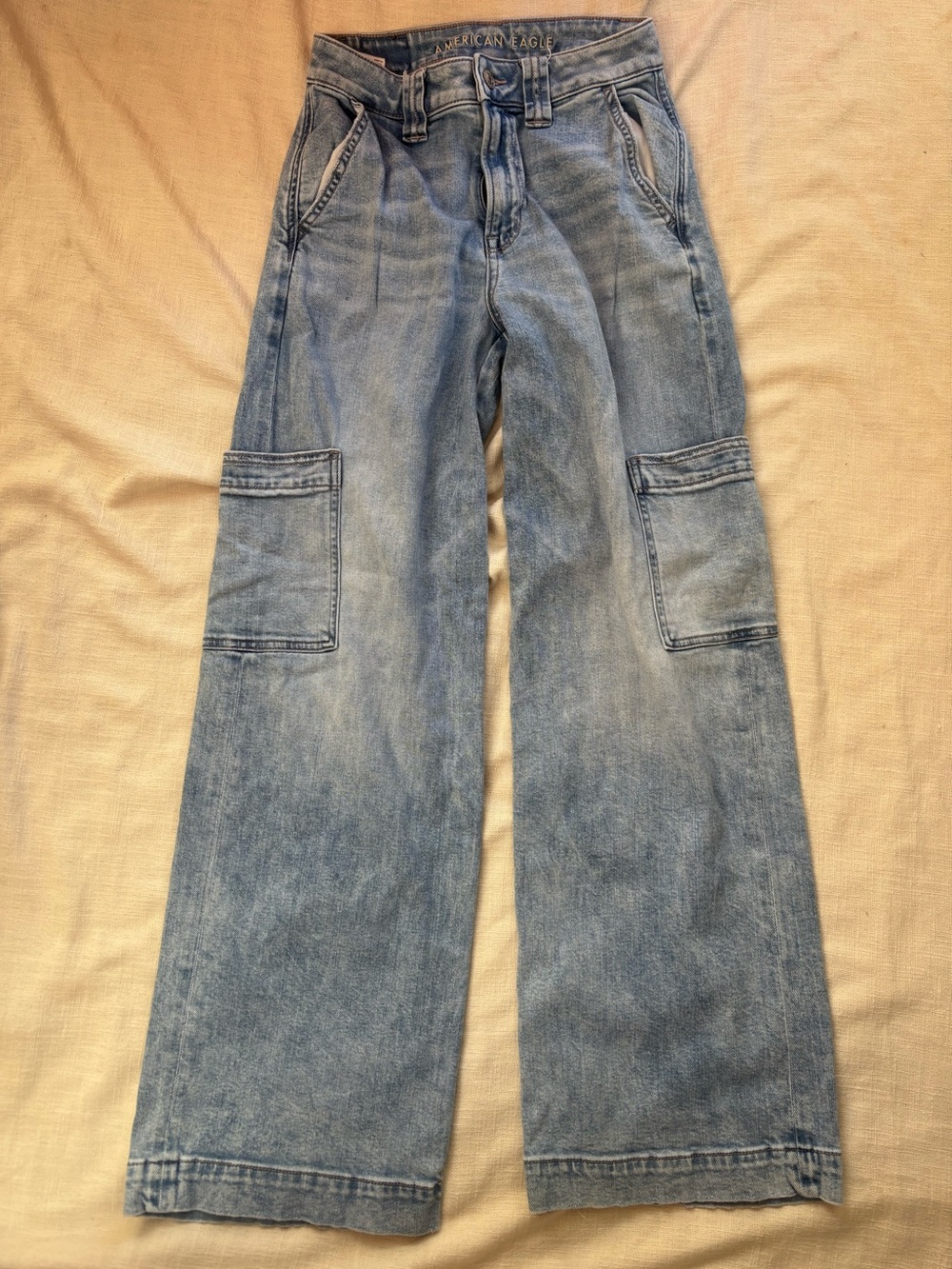 American Eagle Outfitters light blue denim jeans - Picture 2 of 7